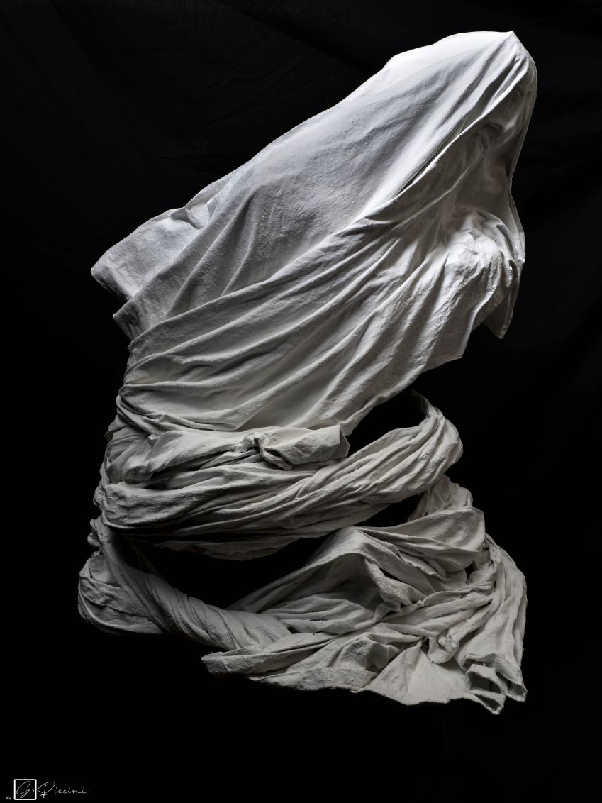 The shape of the void - detail
